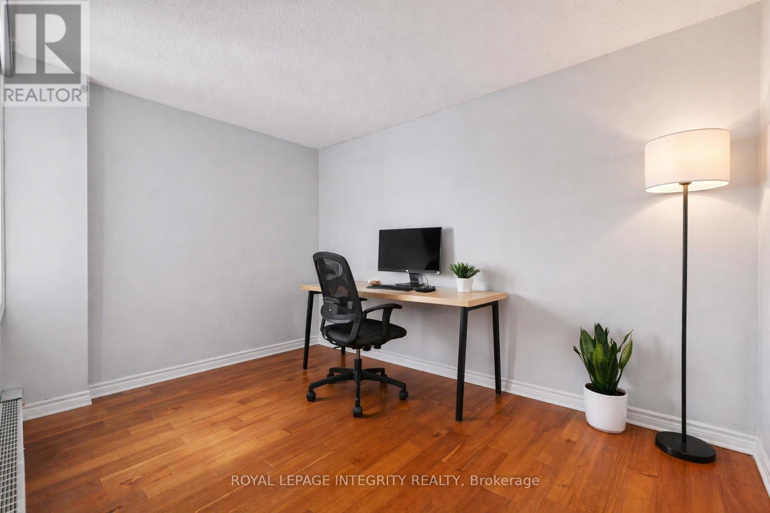 906 - 1081 Ambleside Drive, Ottawa, Ontario K2B 8C8 - Photo 12 - X12898268