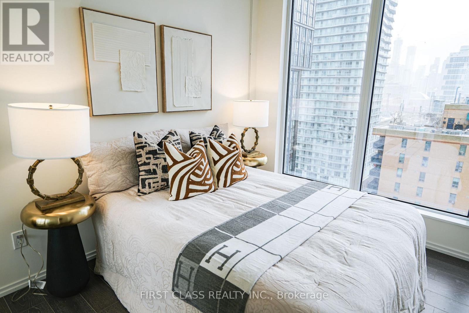 2010 - 68 Shuter Street, Toronto, Ontario  M5B 1B4 - Photo 12 - C12898214