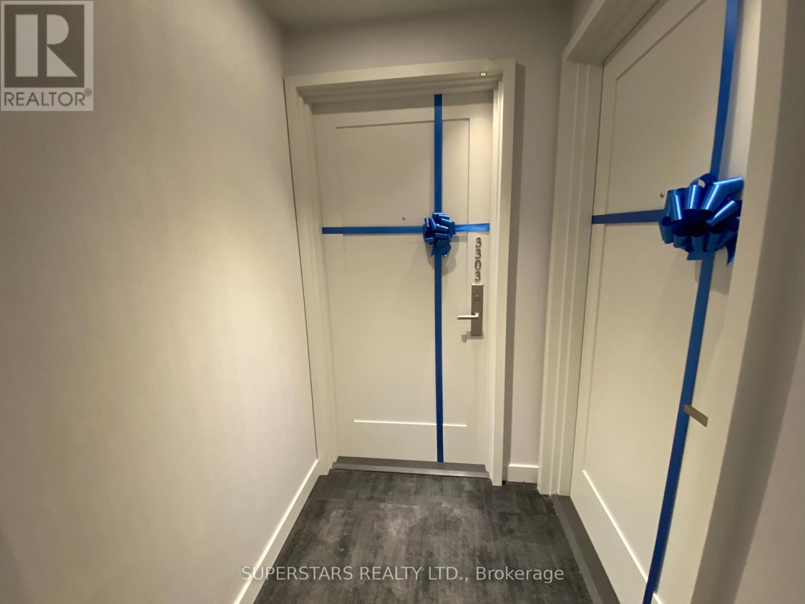 3303 - 3 Gloucester Street, Toronto, Ontario  M4Y 0C6 - Photo 2 - C12898224