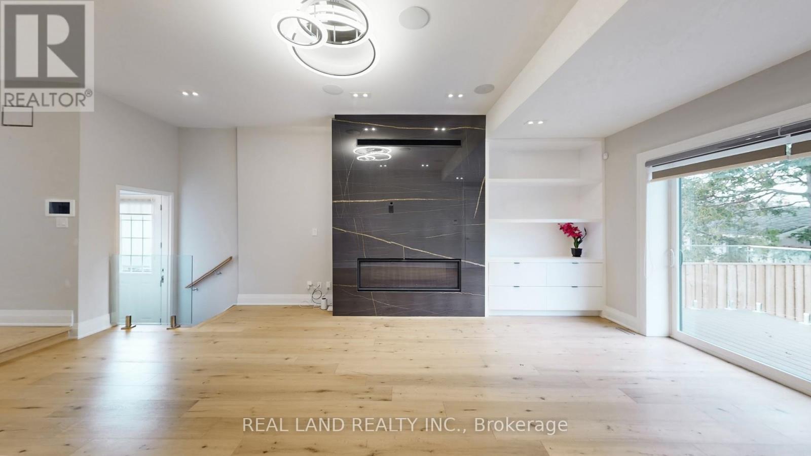 180 Goulding Avenue, Toronto, Ontario  M2R 2P4 - Photo 6 - C12898226