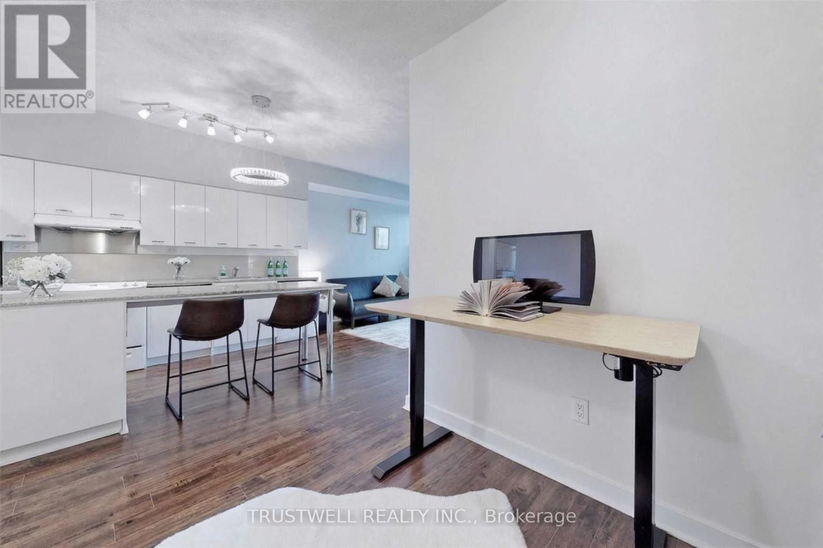 2808 - 33 Singer Court, Toronto, Ontario  M2K 0B4 - Photo 14 - C12898246