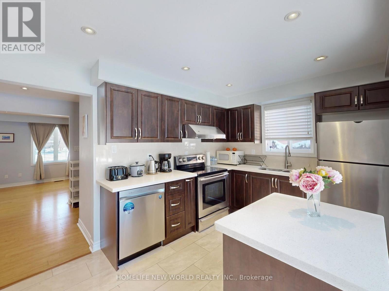 257 Cherokee Boulevard, Toronto, Ontario  M2H 2J9 - Photo 10 - C12898248