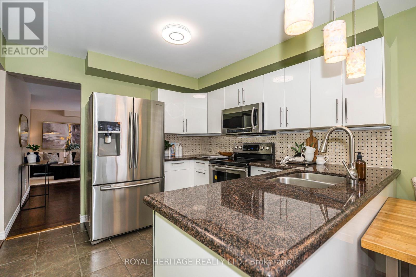 11 Humphrey Drive, Ajax, Ontario  L1S 4Z8 - Photo 12 - E12898276