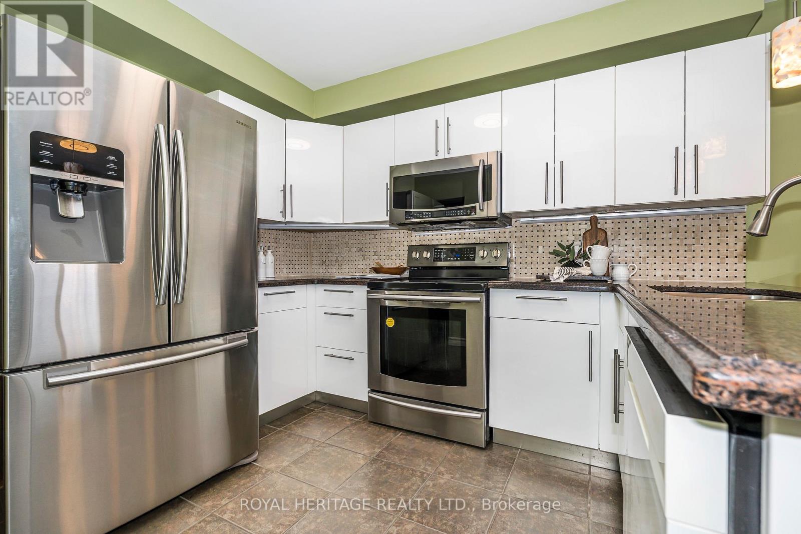 11 Humphrey Drive, Ajax, Ontario  L1S 4Z8 - Photo 13 - E12898276