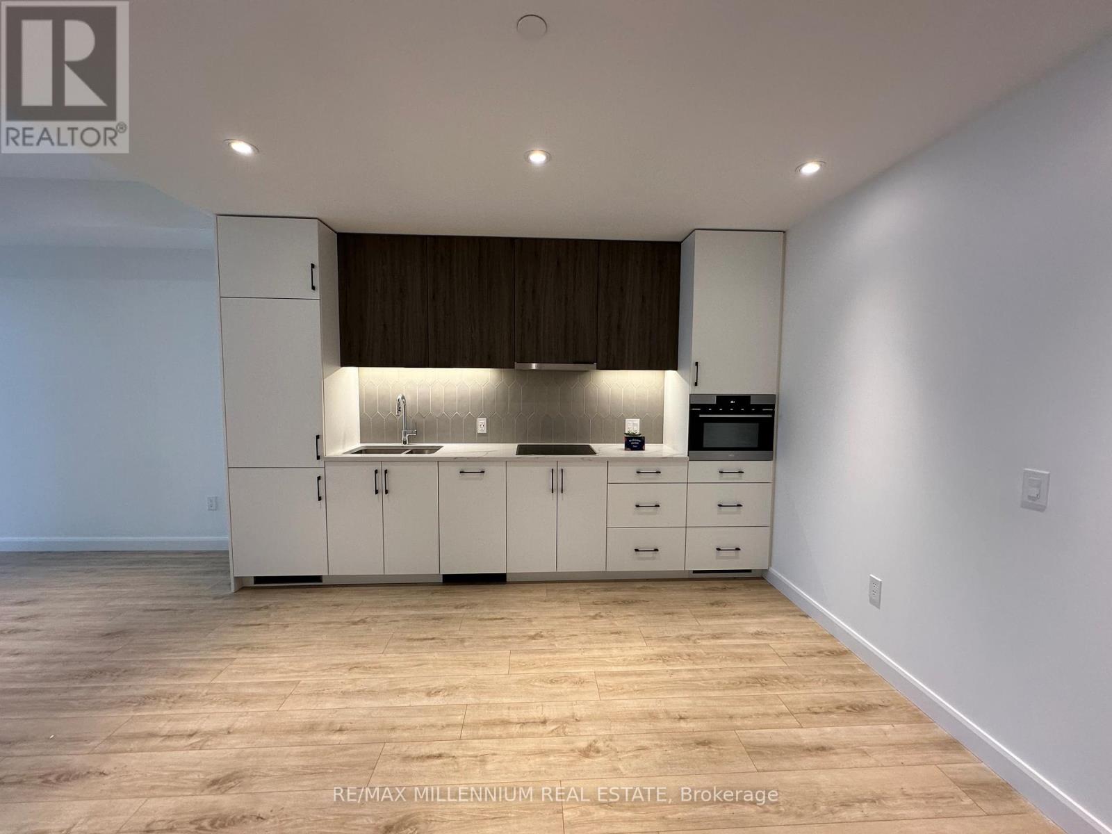 1006 - 741 King Street W, Kitchener, Ontario  N2G 0E9 - Photo 6 - X12895266