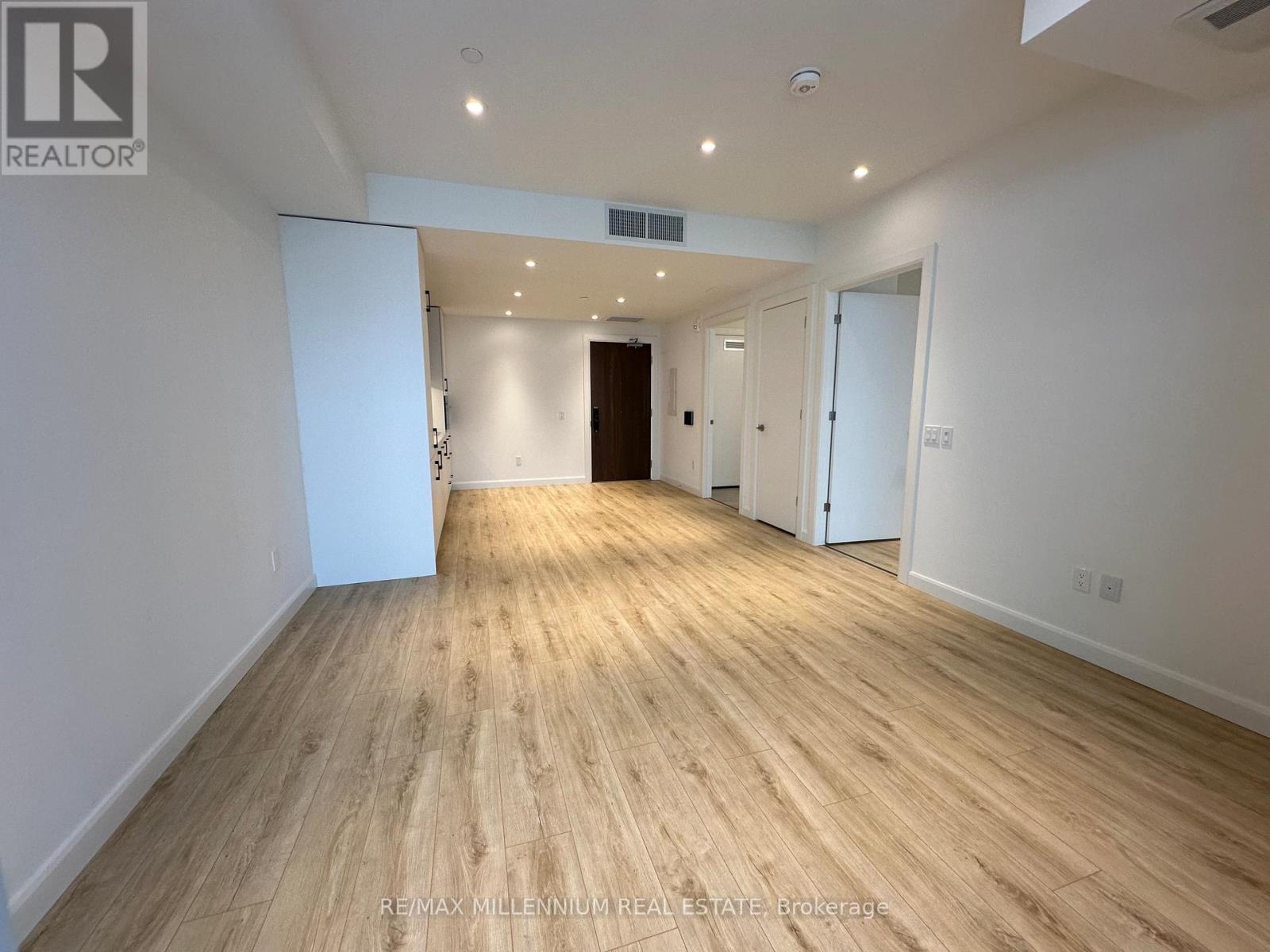 1006 - 741 King Street W, Kitchener, Ontario  N2G 0E9 - Photo 5 - X12895266