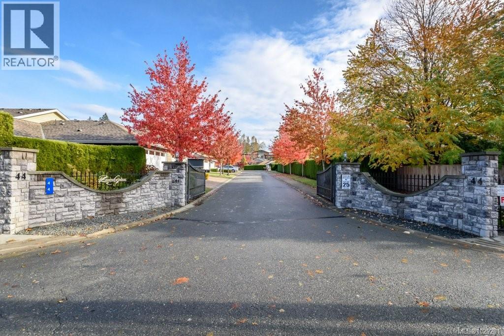 2211 44 Anderton Ave, Courtenay, British Columbia  V9N 2G8 - Photo 16 - 1029201