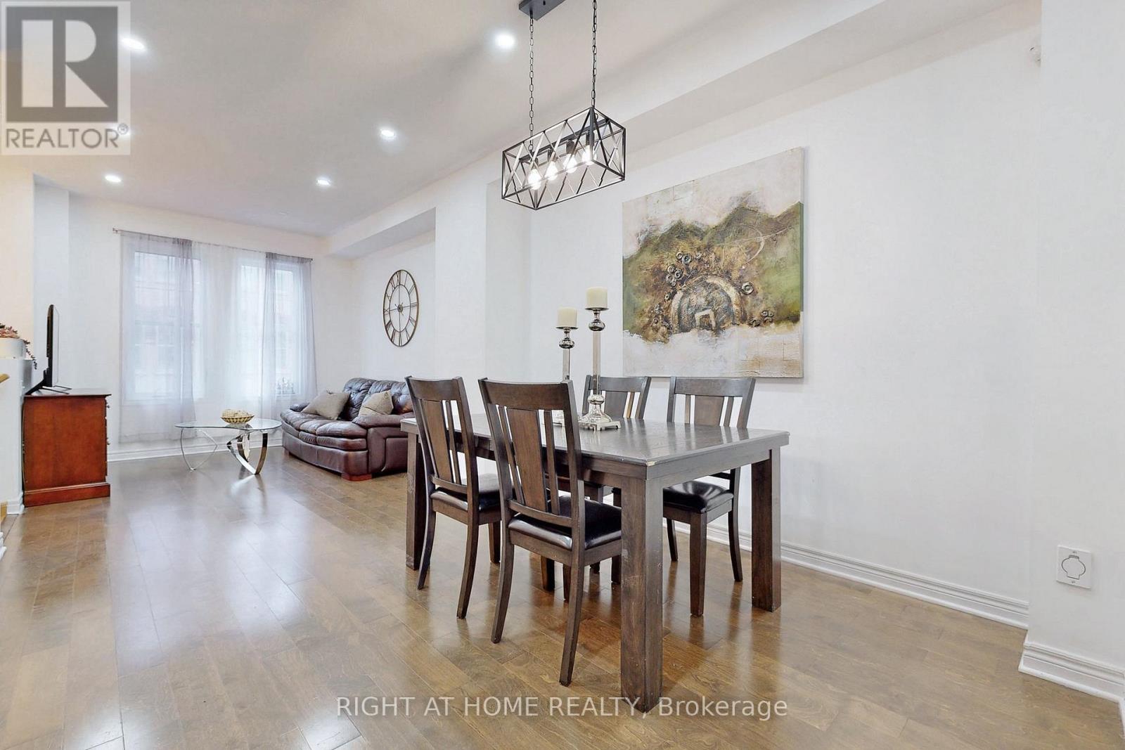 3 - 10 Porter Avenue W, Vaughan, Ontario  L4L 0H1 - Photo 10 - N12898232