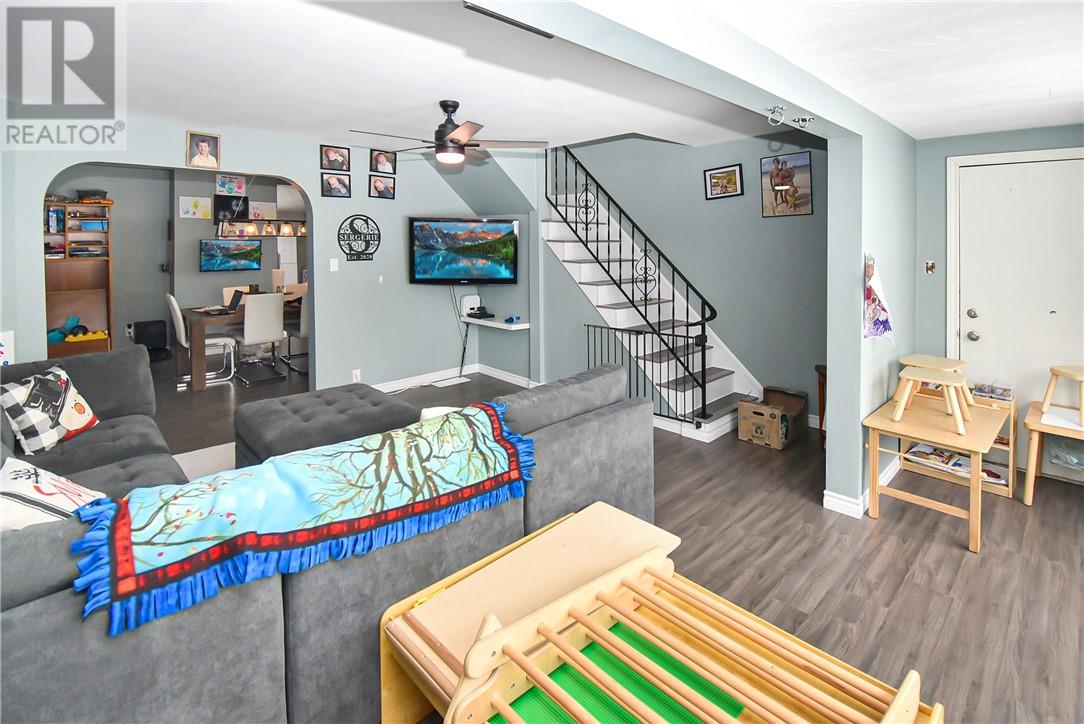 47 Second Ave, Coniston, Ontario  P0M 1M0 - Photo 12 - 2126843