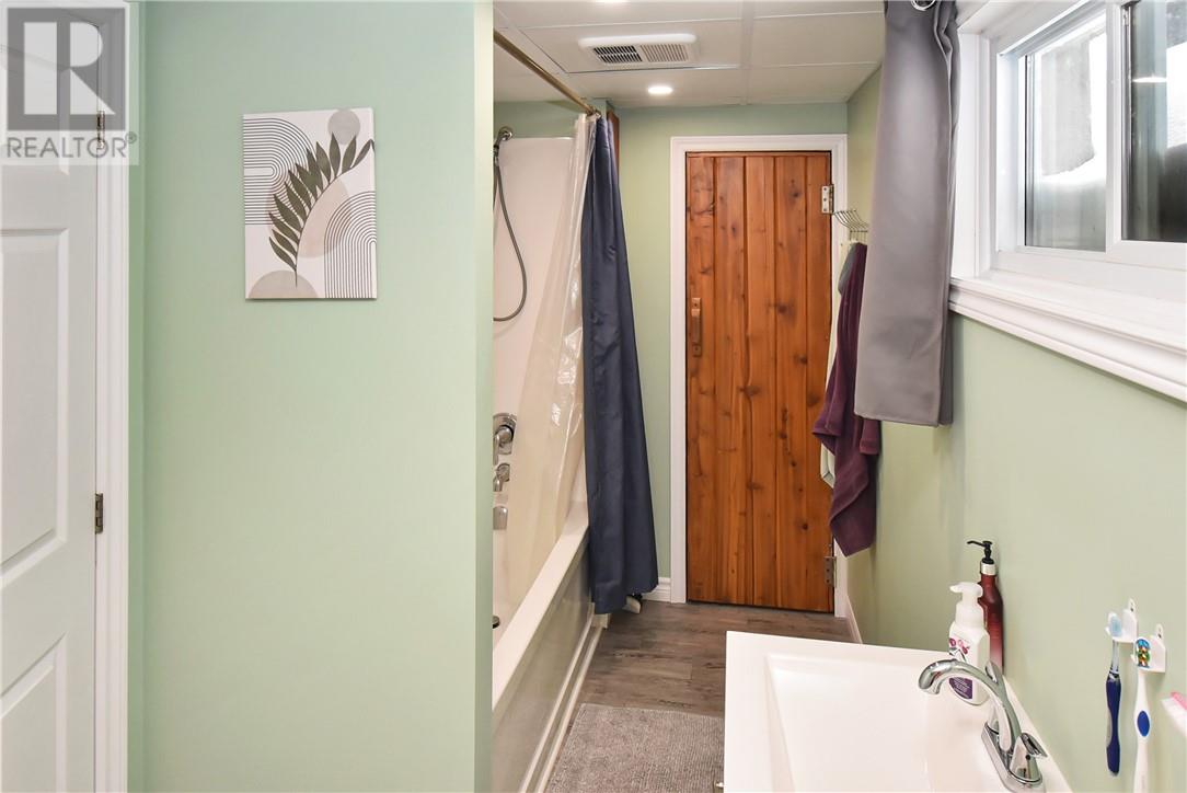 47 Second Ave, Coniston, Ontario  P0M 1M0 - Photo 27 - 2126843