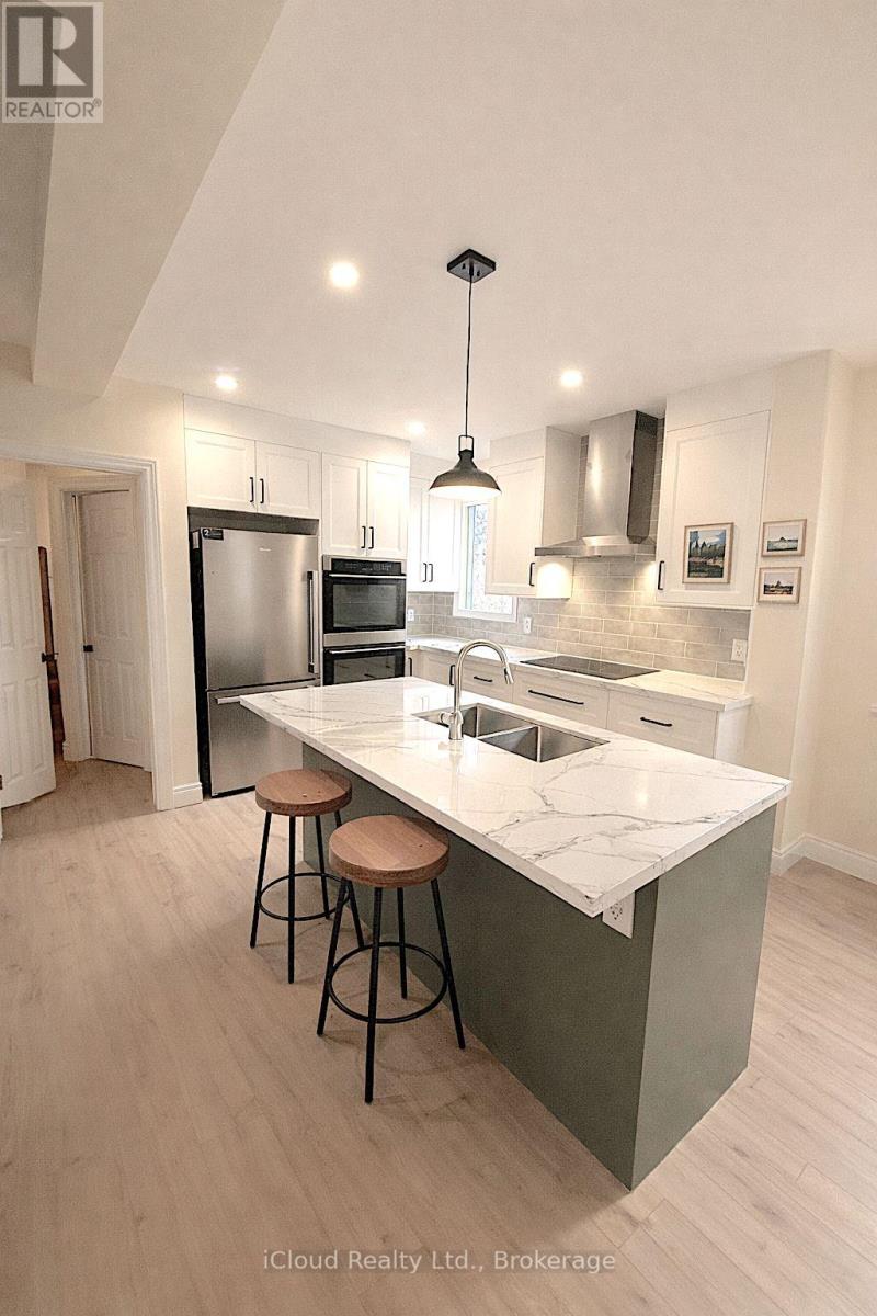 405 Upper Wentworth Street, Hamilton (Inch Park), Ontario  L9A 4T4 - Photo 2 - X12898258