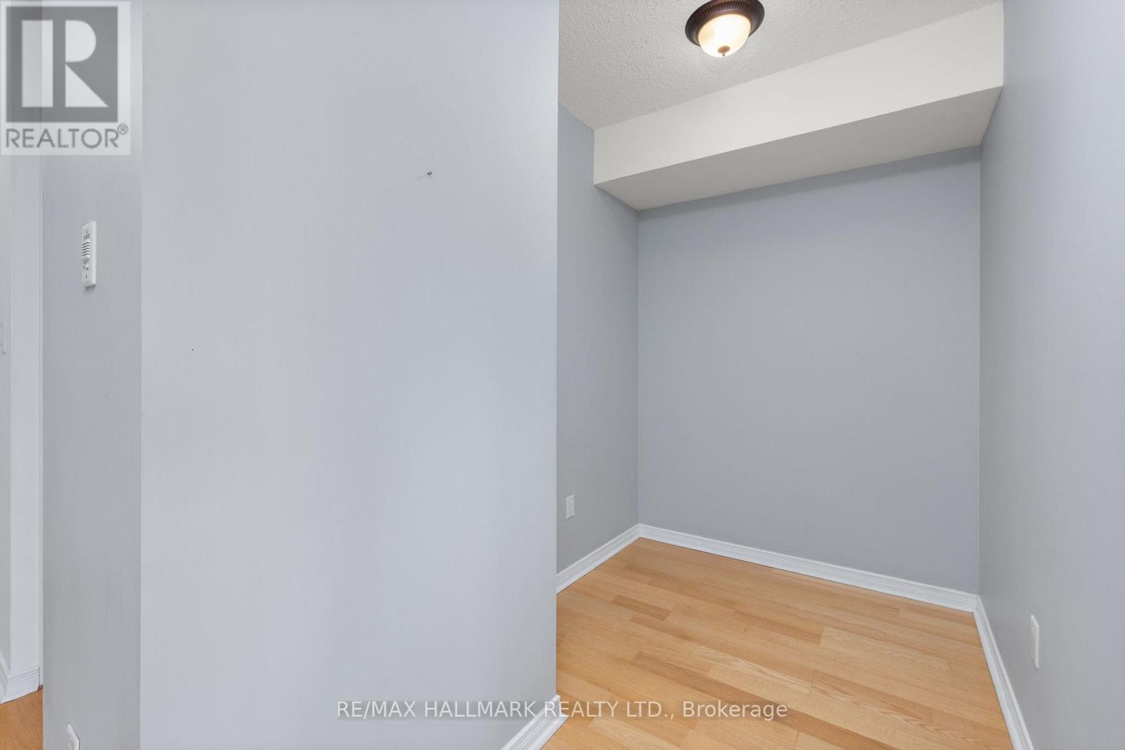 519 - 2495 Dundas Street W, Toronto, Ontario  M6P 1X4 - Photo 19 - W12897698