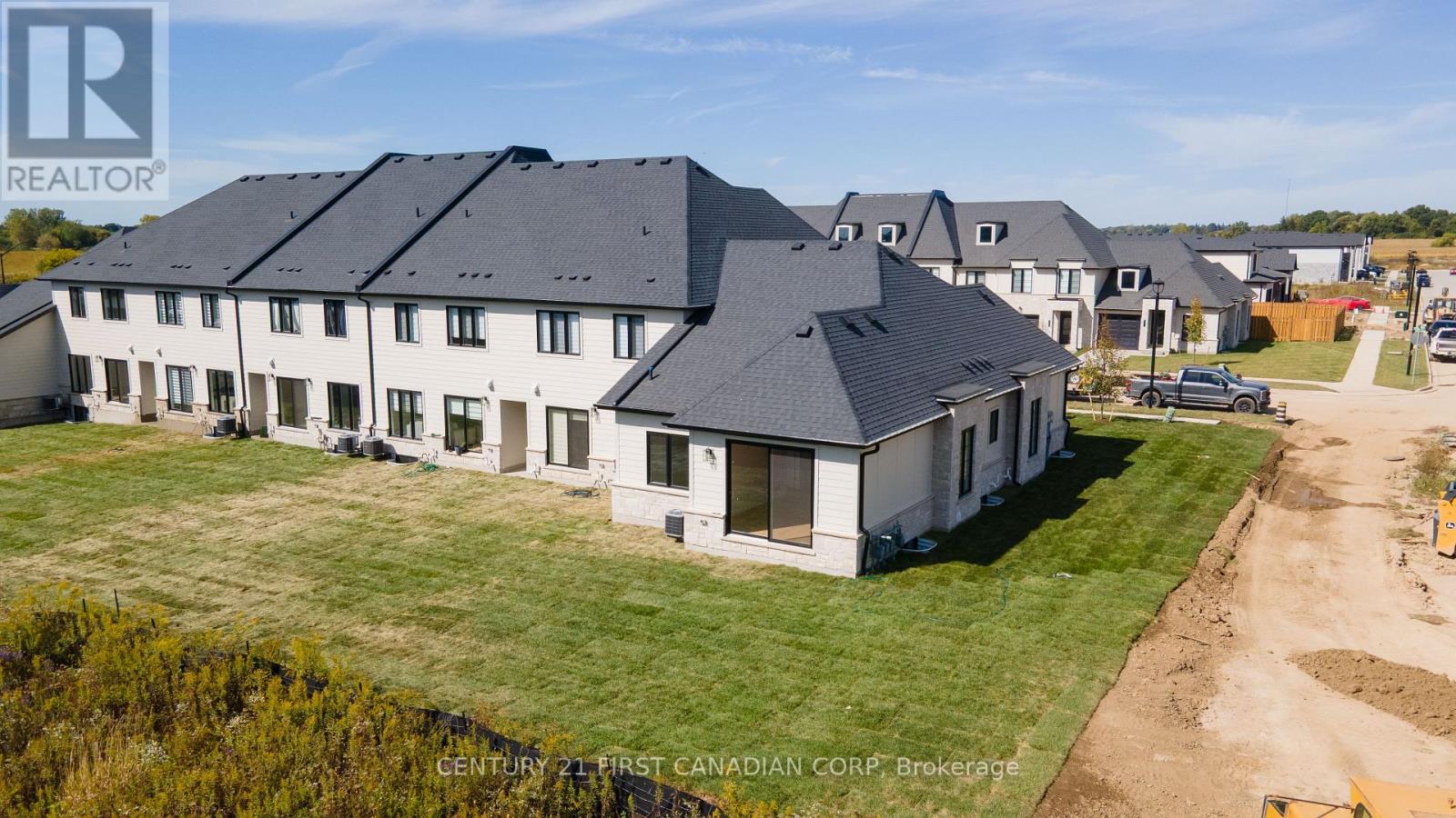 6673 Hayward Drive, London South (South V), Ontario  N6P 0H7 - Photo 3 - X12898356