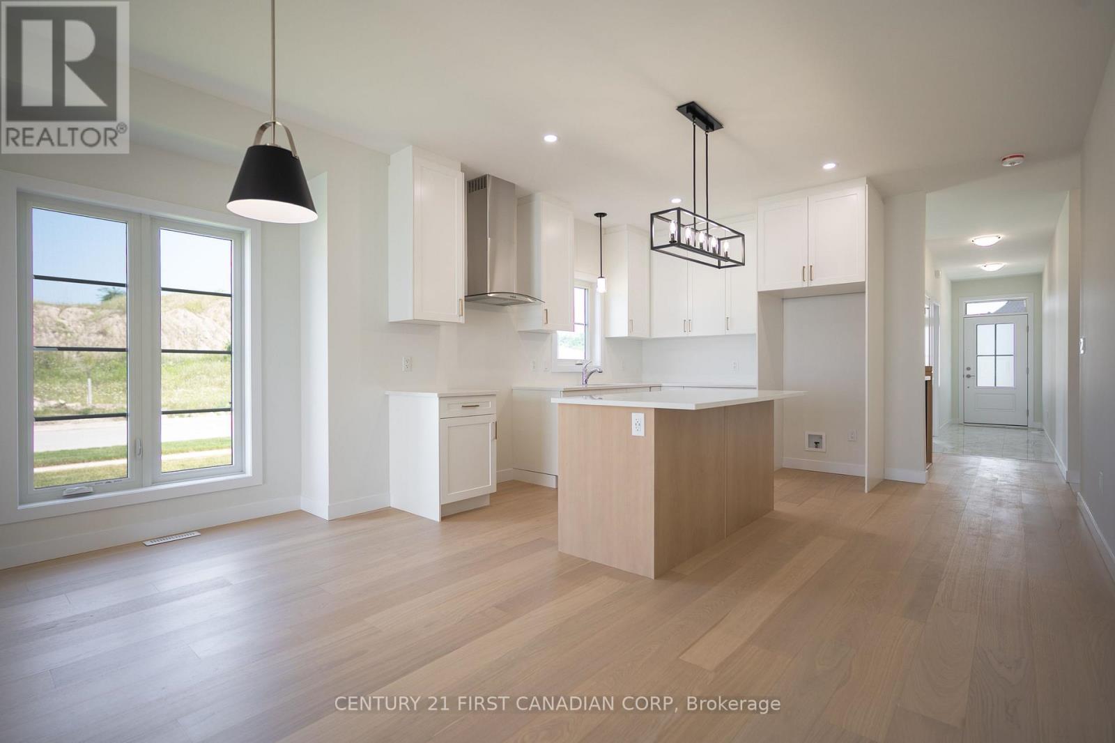 6674 Hayward Drive, London South (South V), Ontario  N6P 0H7 - Photo 7 - X12898358