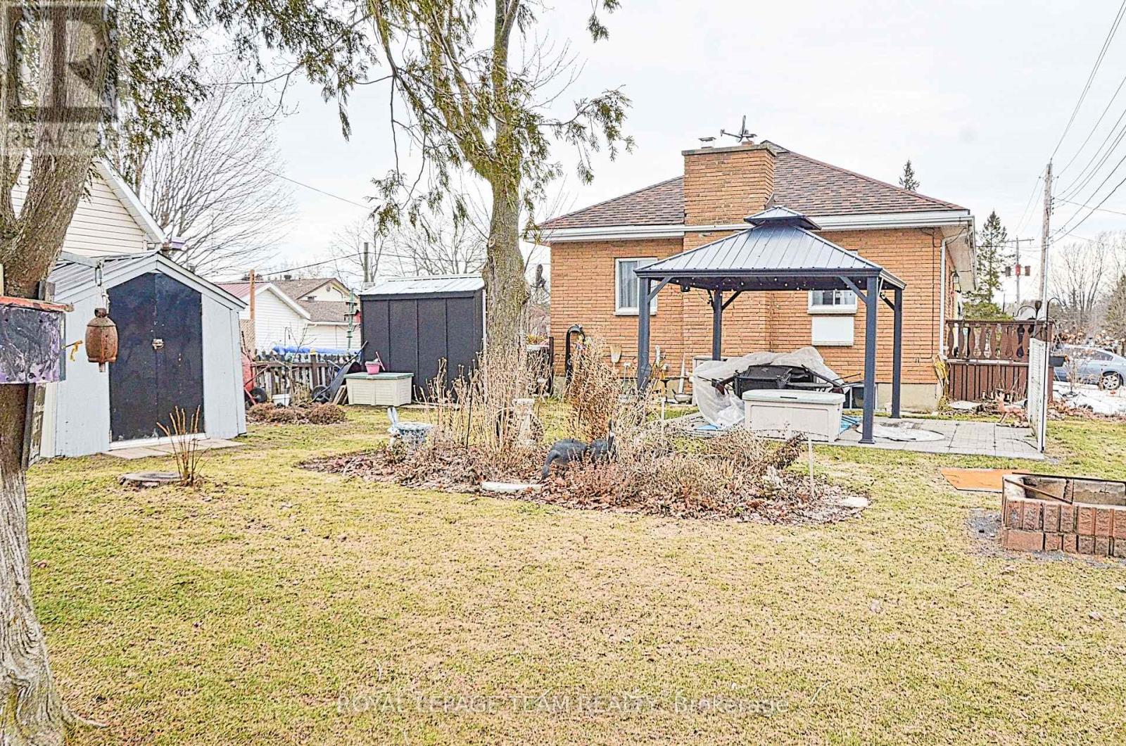 3040 Walker Street, Edwardsburgh/cardinal, Ontario  K0E 1E0 - Photo 21 - X12898338