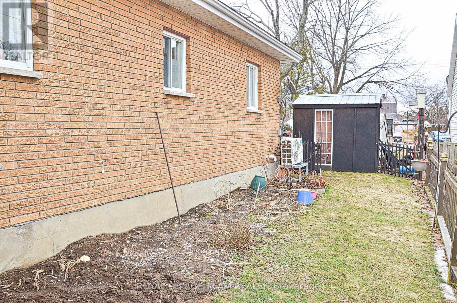 3040 Walker Street, Edwardsburgh/cardinal, Ontario  K0E 1E0 - Photo 22 - X12898338