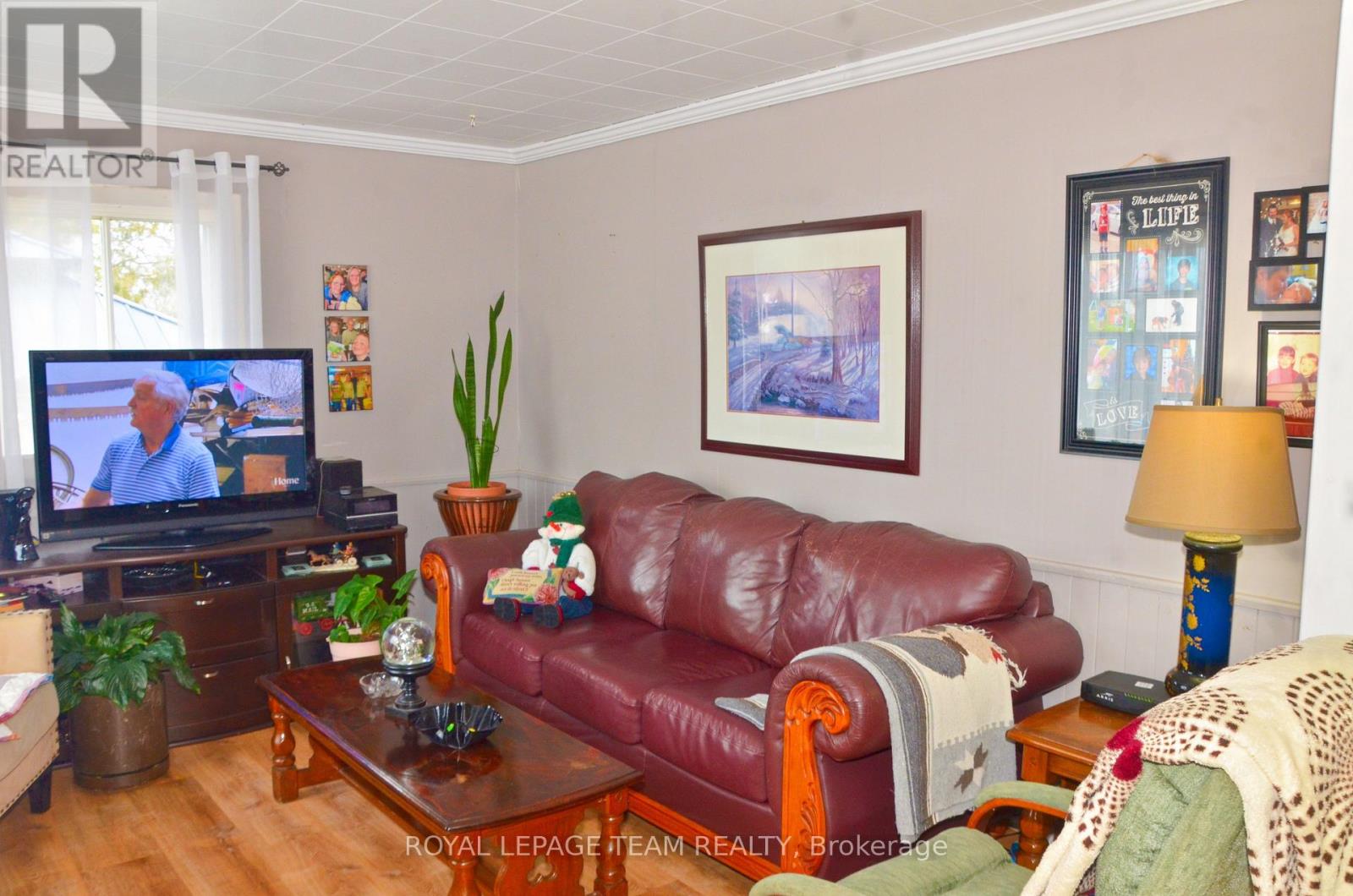 3040 Walker Street, Edwardsburgh/cardinal, Ontario  K0E 1E0 - Photo 3 - X12898338
