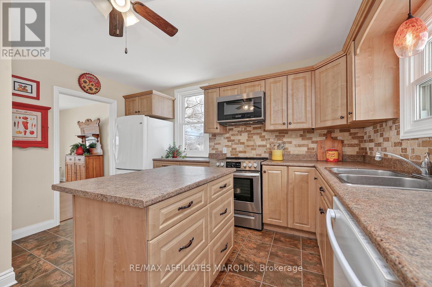 477 Hwy 29 Road, Rideau Lakes, Ontario  K7A 4S5 - Photo 21 - X12898346