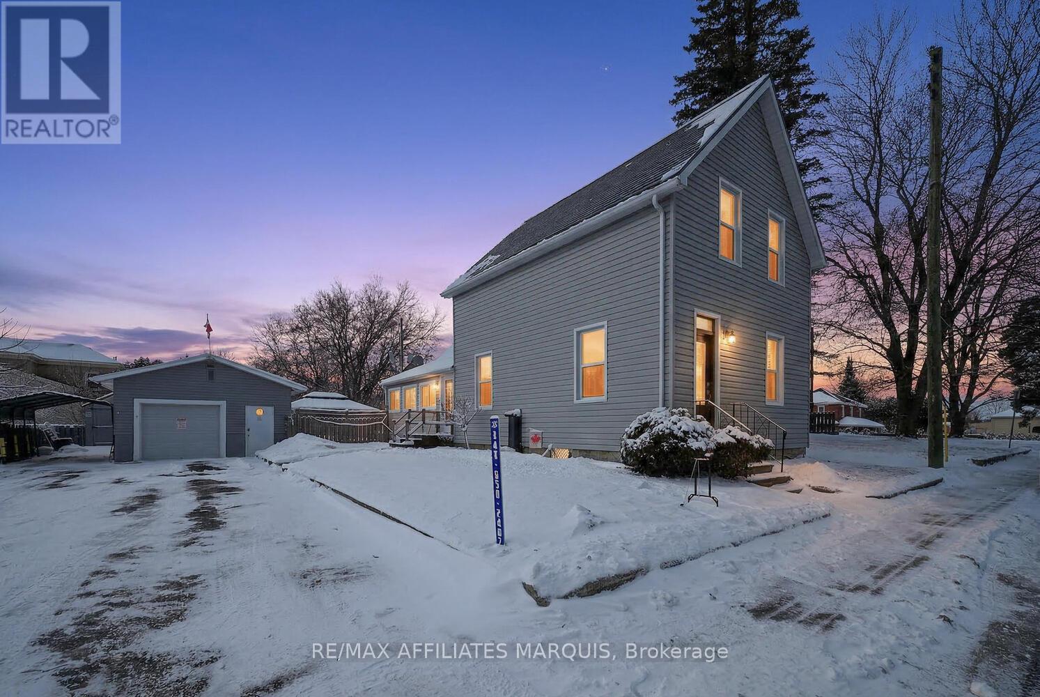 23 Alfred Street, Smiths Falls, Ontario  K7A 4H7 - Photo 1 - X12898352