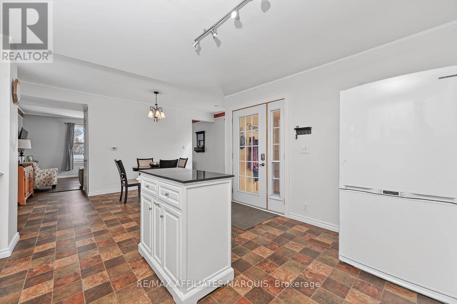 23 Alfred Street, Smiths Falls, Ontario  K7A 4H7 - Photo 14 - X12898352