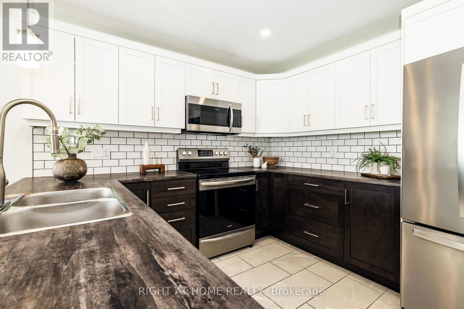 927 Leishman Drive, Mississippi Mills, Ontario  K0A 1A0 - Photo 14 - X12898374