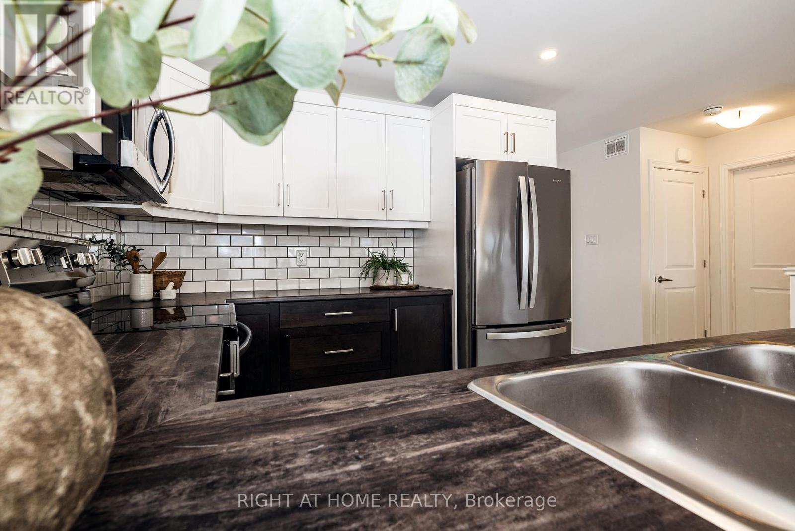 927 Leishman Drive, Mississippi Mills, Ontario  K0A 1A0 - Photo 17 - X12898374