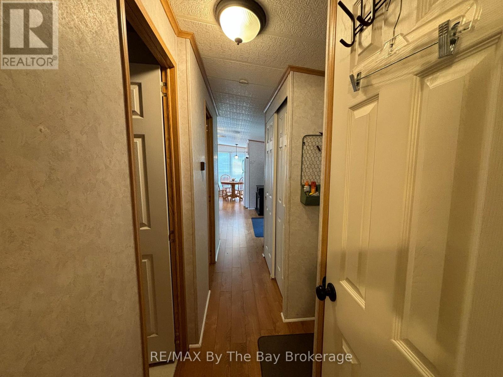 154 - 85 Theme Park Drive, Wasaga Beach, Ontario  L9Z 1X7 - Photo 17 - S12898318