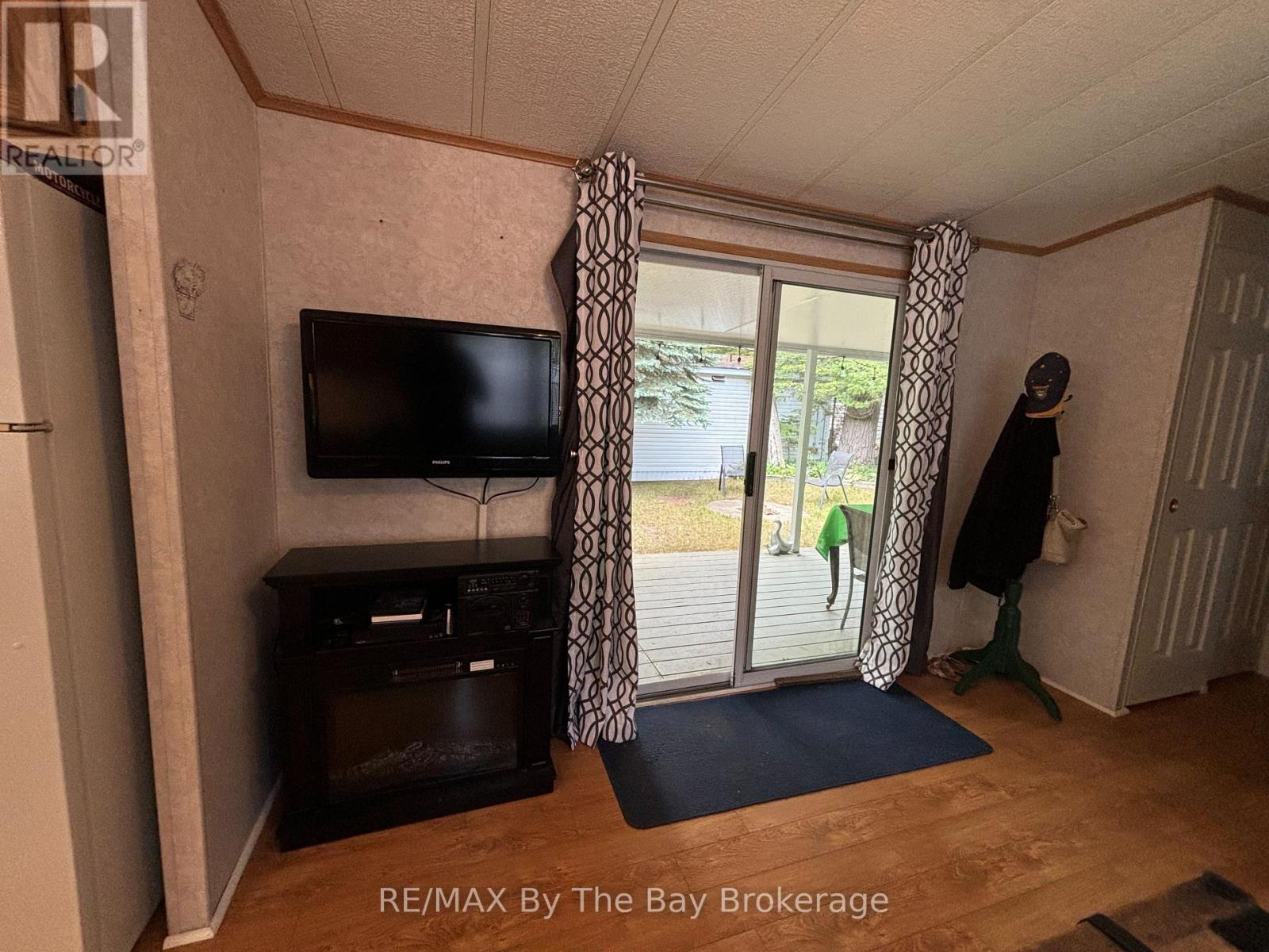 154 - 85 Theme Park Drive, Wasaga Beach, Ontario  L9Z 1X7 - Photo 18 - S12898318