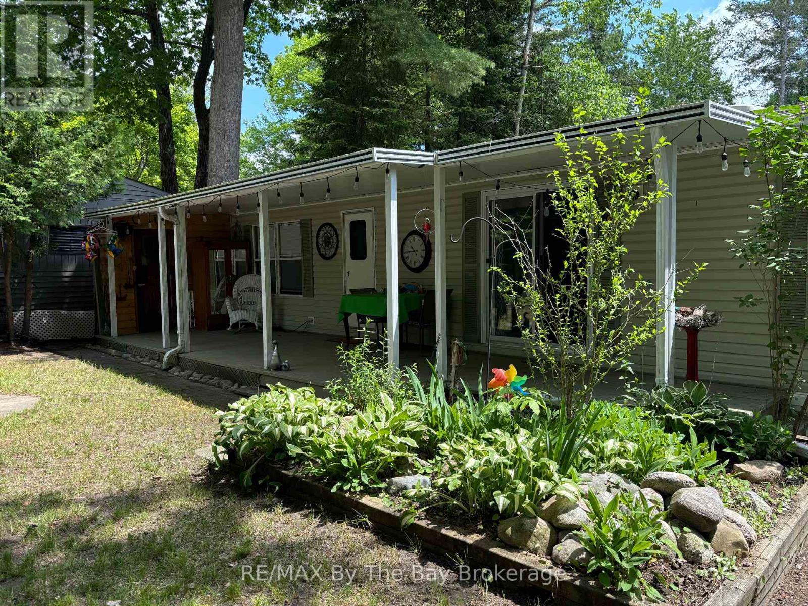 154 - 85 Theme Park Drive, Wasaga Beach, Ontario  L9Z 1X7 - Photo 19 - S12898318