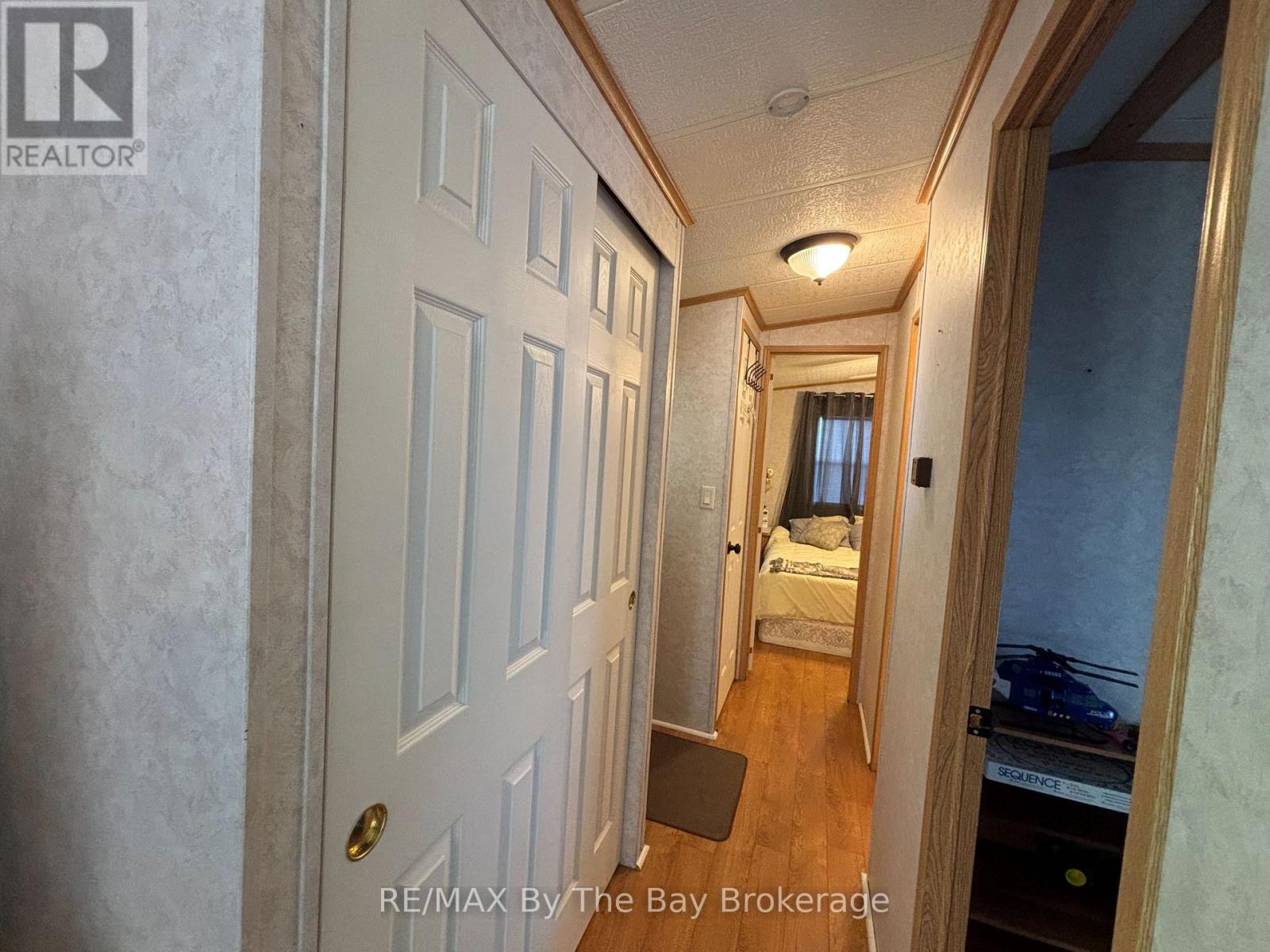 154 - 85 Theme Park Drive, Wasaga Beach, Ontario  L9Z 1X7 - Photo 32 - S12898318