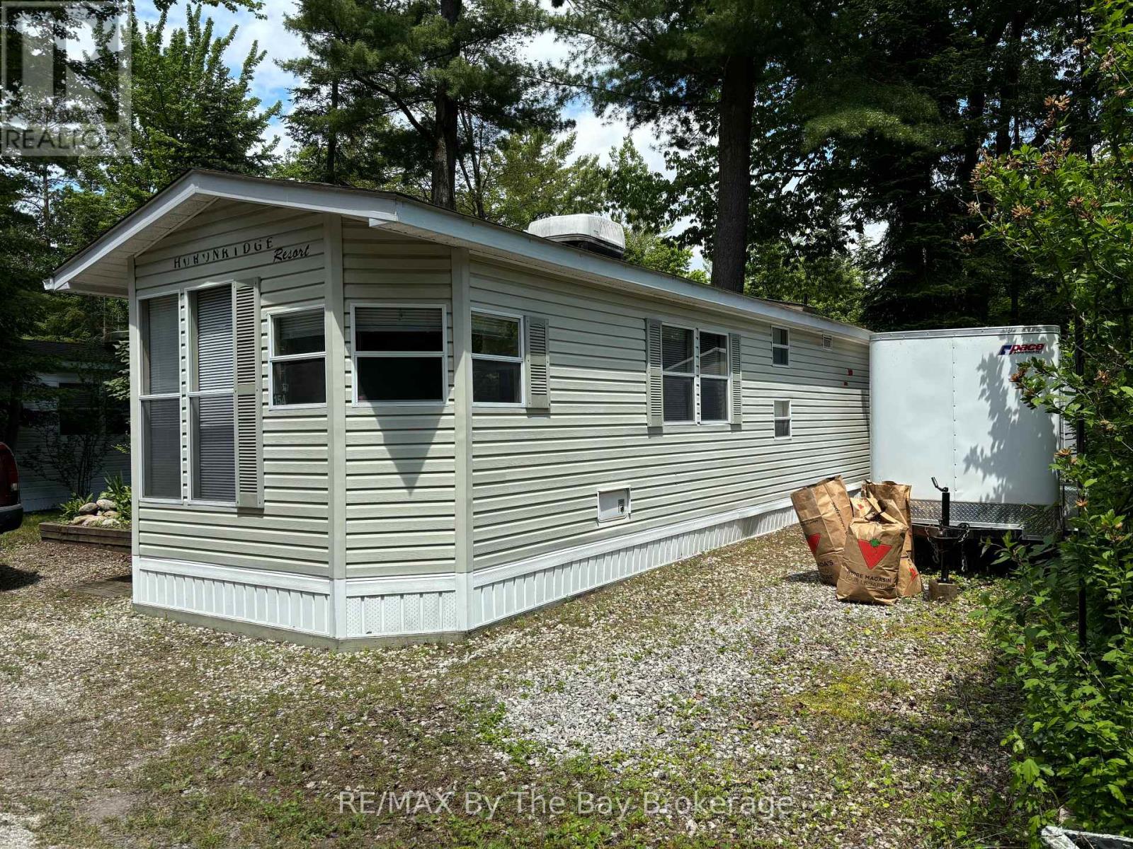 154 - 85 Theme Park Drive, Wasaga Beach, Ontario  L9Z 1X7 - Photo 36 - S12898318