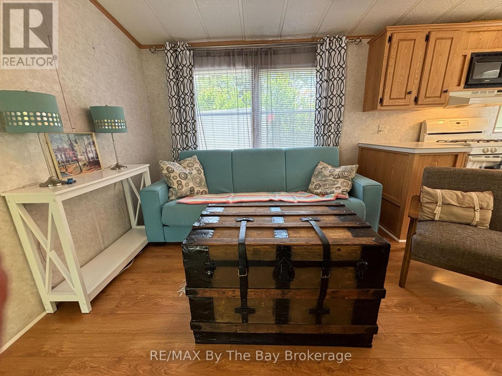 154 - 85 Theme Park Drive, Wasaga Beach, Ontario  L9Z 1X7 - Photo 4 - S12898318