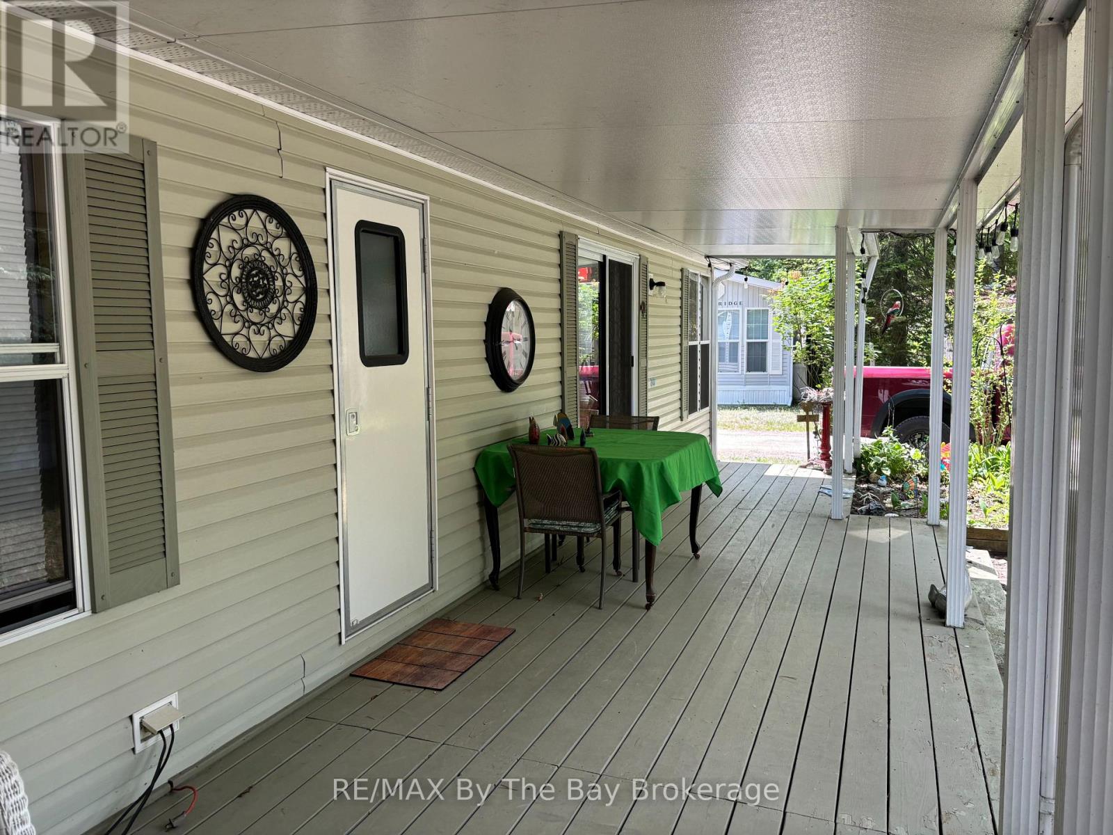 154 - 85 Theme Park Drive, Wasaga Beach, Ontario  L9Z 1X7 - Photo 5 - S12898318