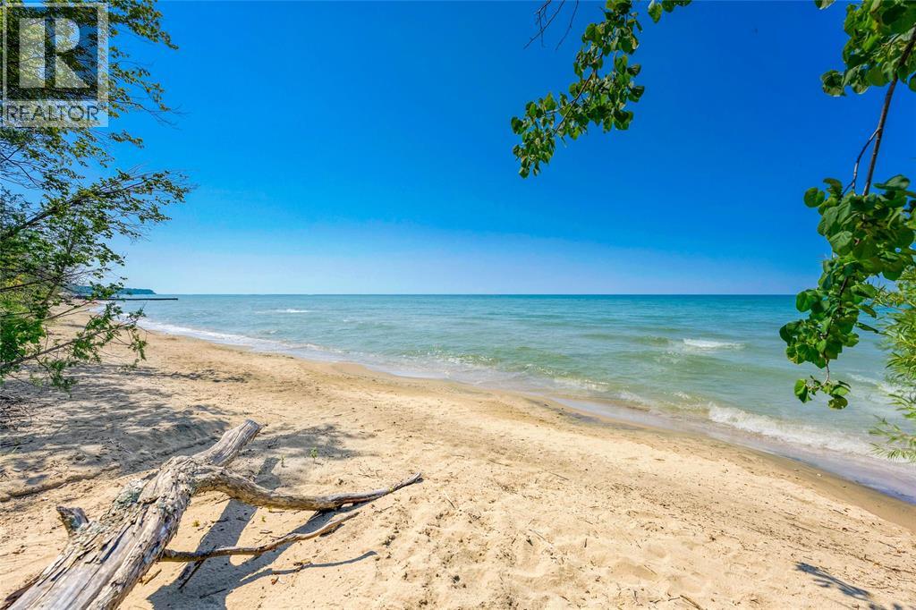 5168 Lakeshore Road, Plympton-Wyoming, Ontario  N0N 1J6 - Photo 5 - 25013568