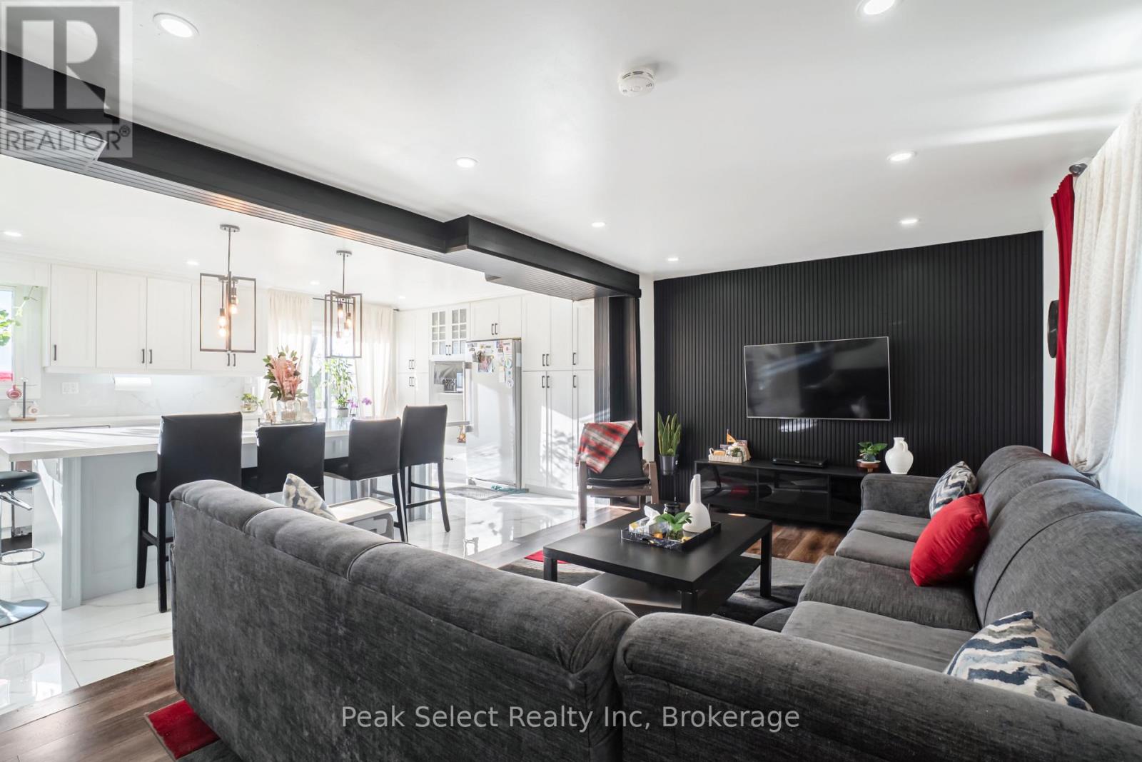 1982 Road 163, Perth South, Ontario  N4X 1C4 - Photo 12 - X12898378