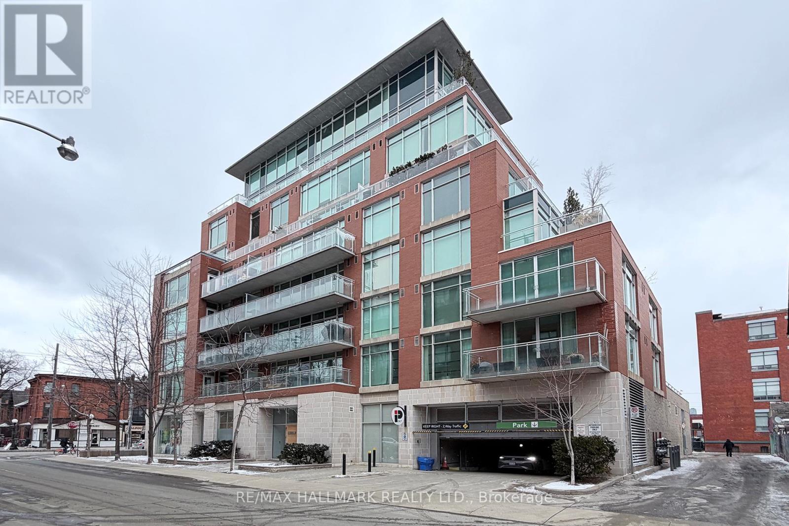 402 - 301 Markham Street, Toronto (Trinity-Bellwoods), Ontario  M6J 3X2 - Photo 1 - C12898348