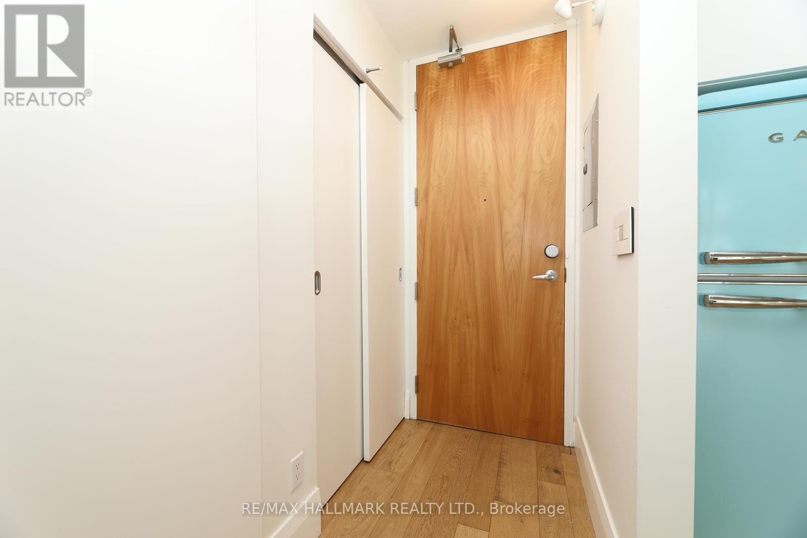 402 - 301 Markham Street, Toronto (Trinity-Bellwoods), Ontario  M6J 3X2 - Photo 3 - C12898348