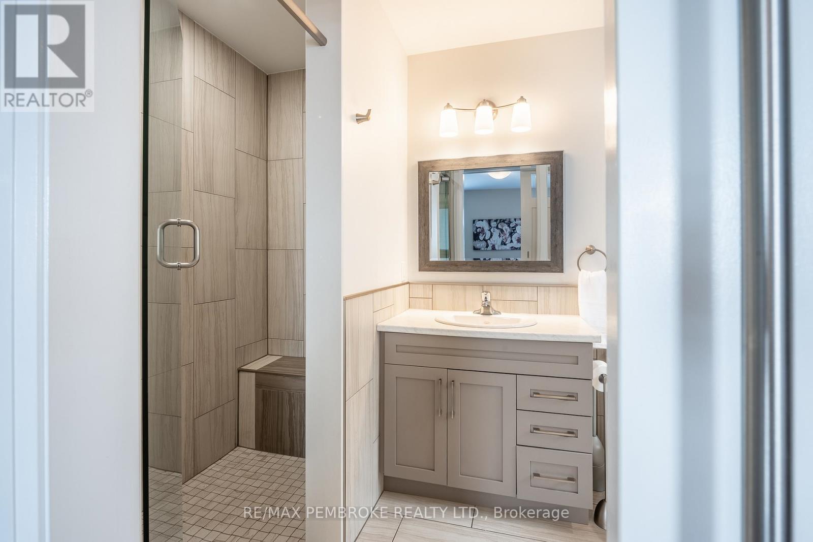 77 Noble Crescent, Petawawa, Ontario  K8H 0G1 - Photo 27 - X12898370