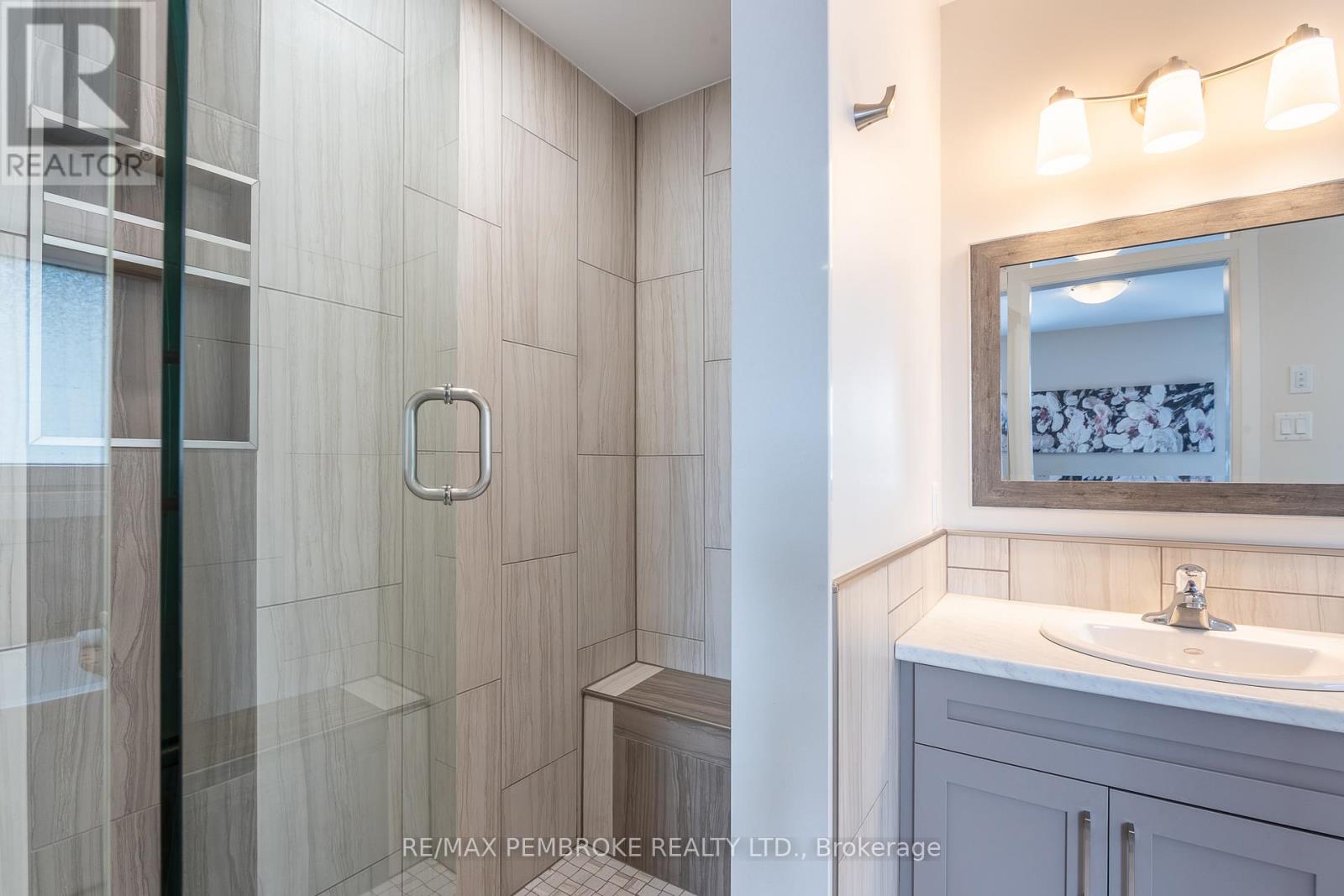 77 Noble Crescent, Petawawa, Ontario  K8H 0G1 - Photo 29 - X12898370