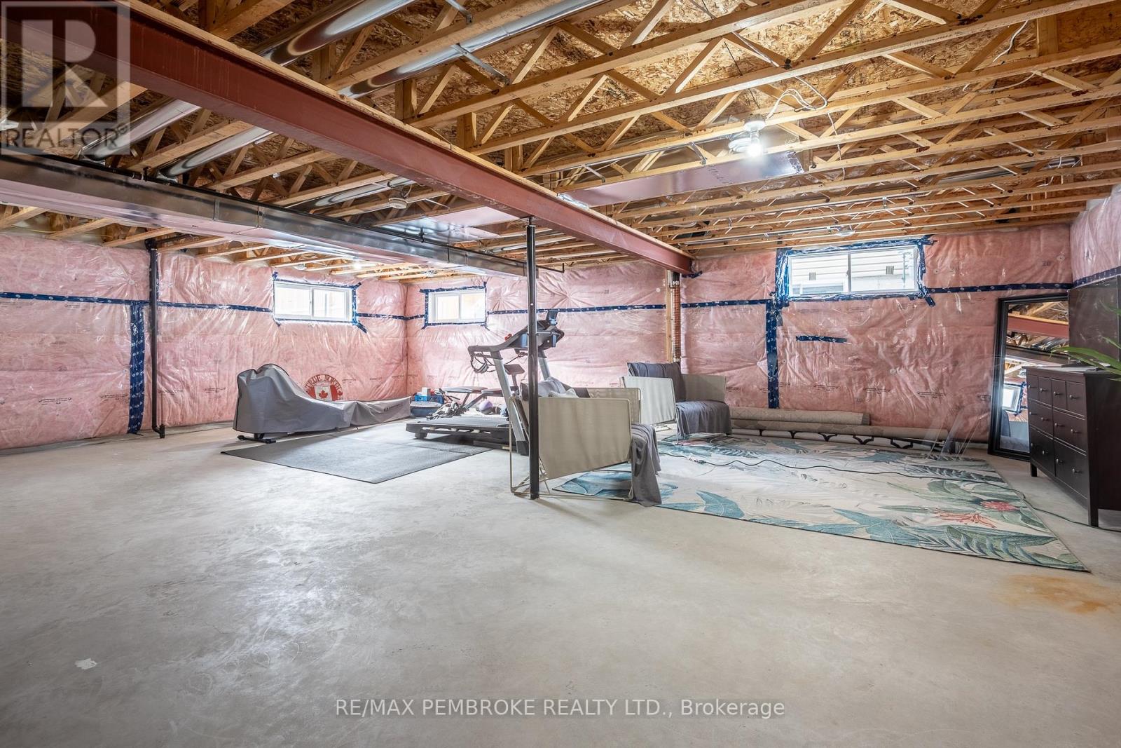 77 Noble Crescent, Petawawa, Ontario  K8H 0G1 - Photo 38 - X12898370