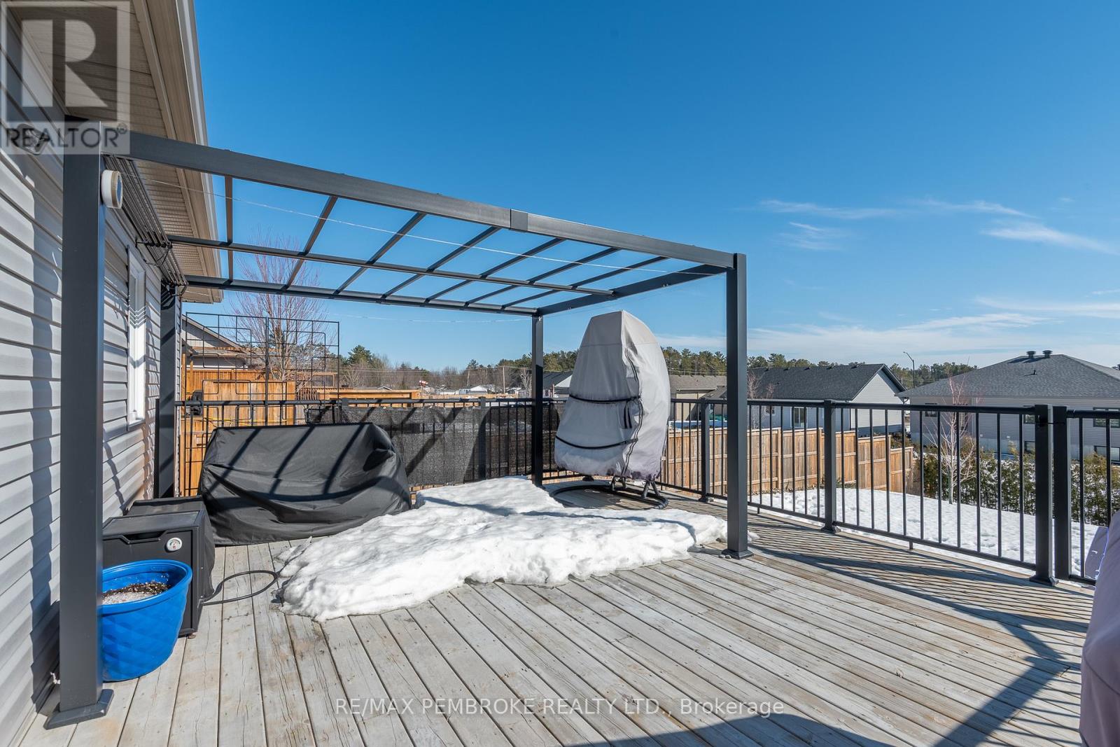 77 Noble Crescent, Petawawa, Ontario  K8H 0G1 - Photo 45 - X12898370