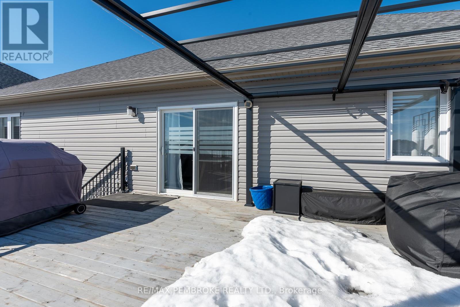 77 Noble Crescent, Petawawa, Ontario  K8H 0G1 - Photo 46 - X12898370
