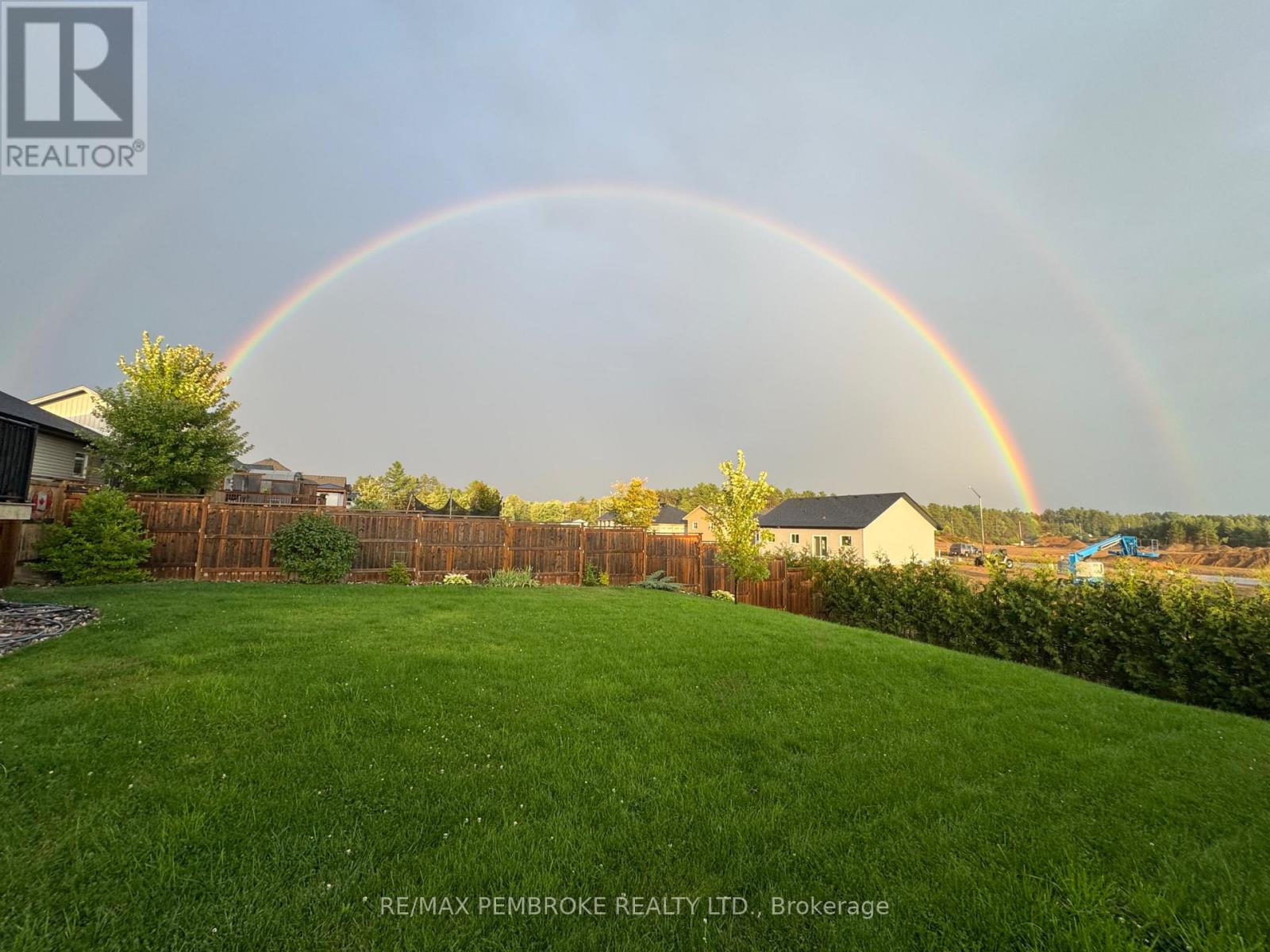77 Noble Crescent, Petawawa, Ontario  K8H 0G1 - Photo 48 - X12898370