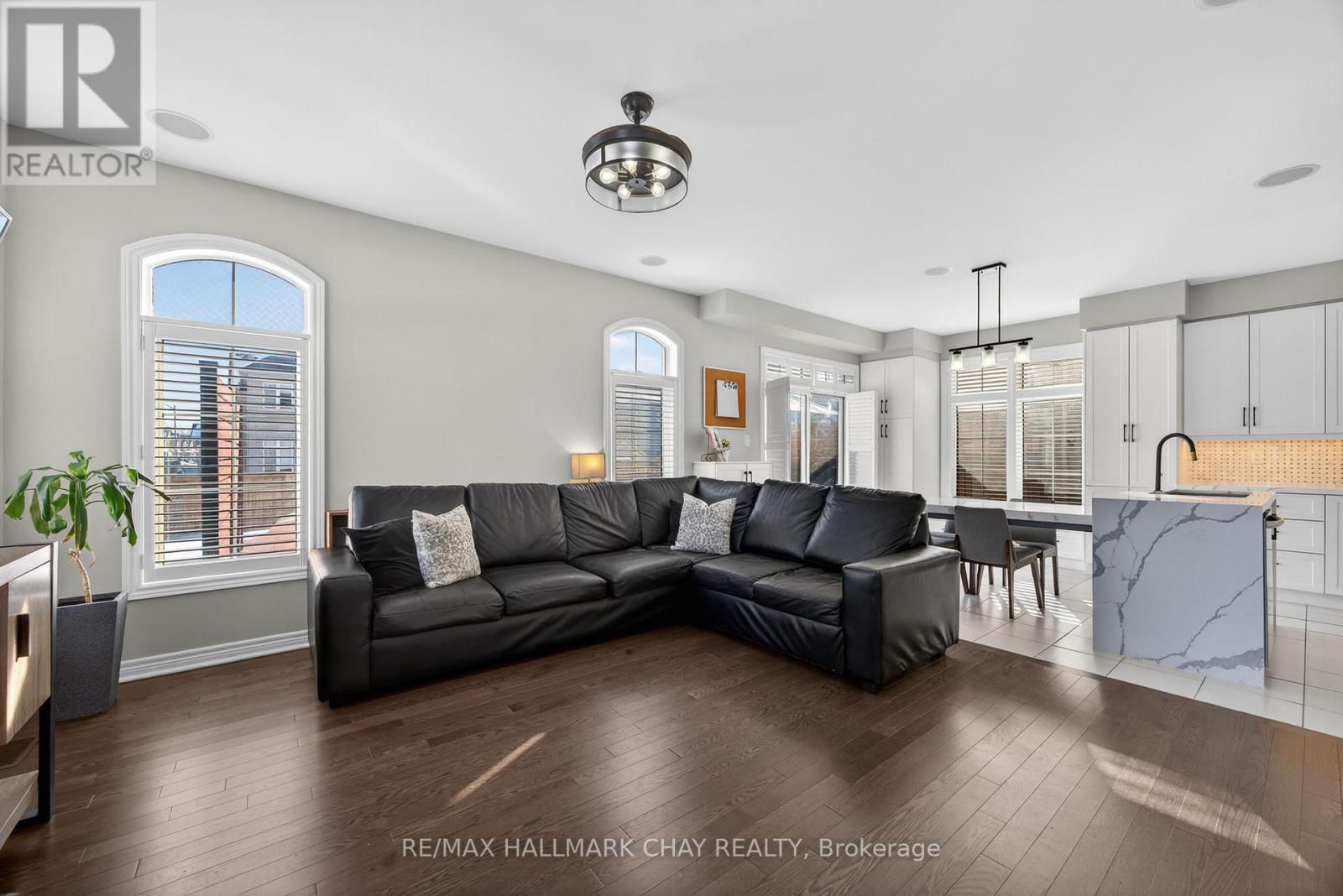 997 Barton Way, Innisfil, Ontario  L9S 0N5 - Photo 11 - N12799062