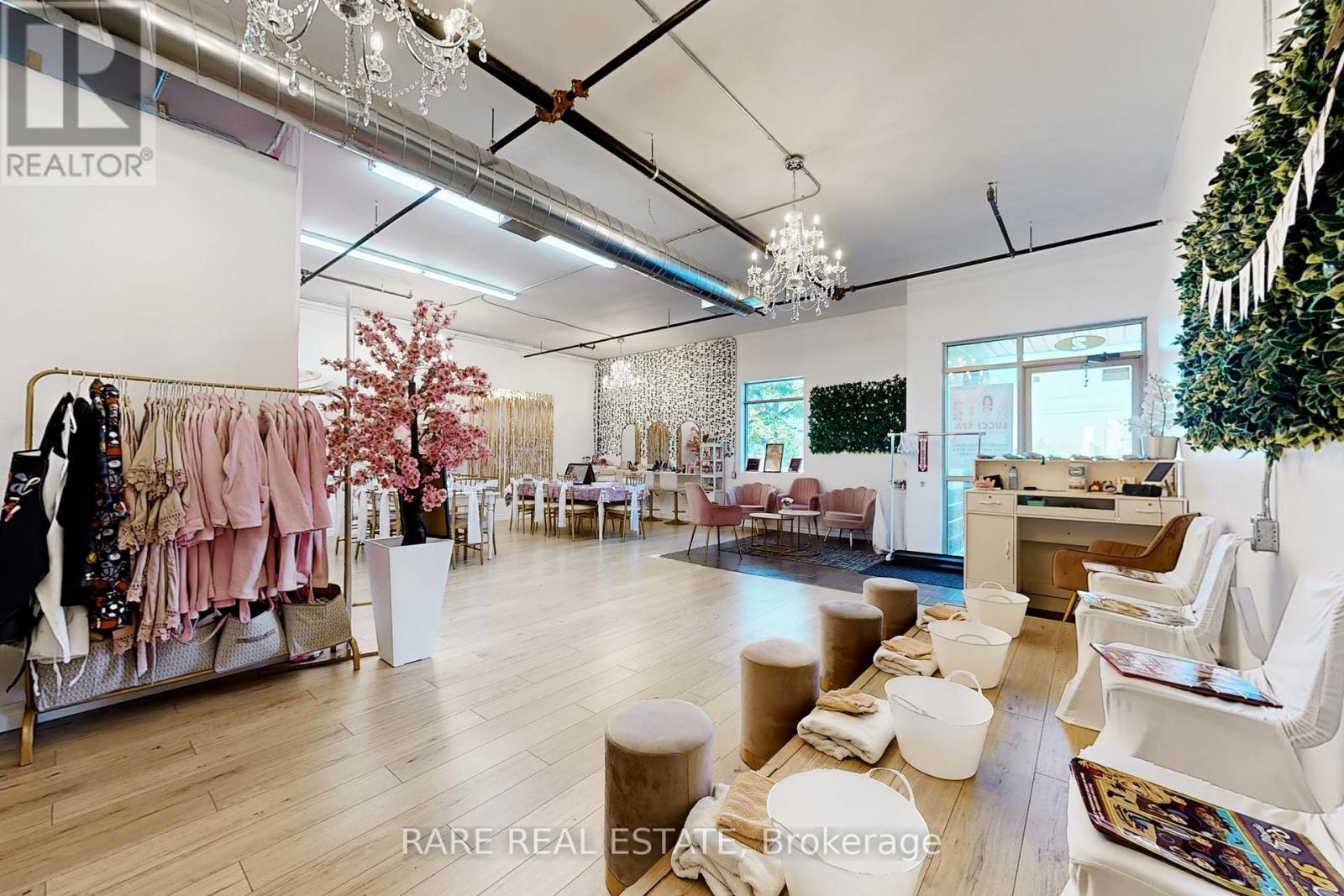 2 - 48 Centennial Road, Orangeville, Ontario  L9W 3T4 - Photo 2 - W12898344