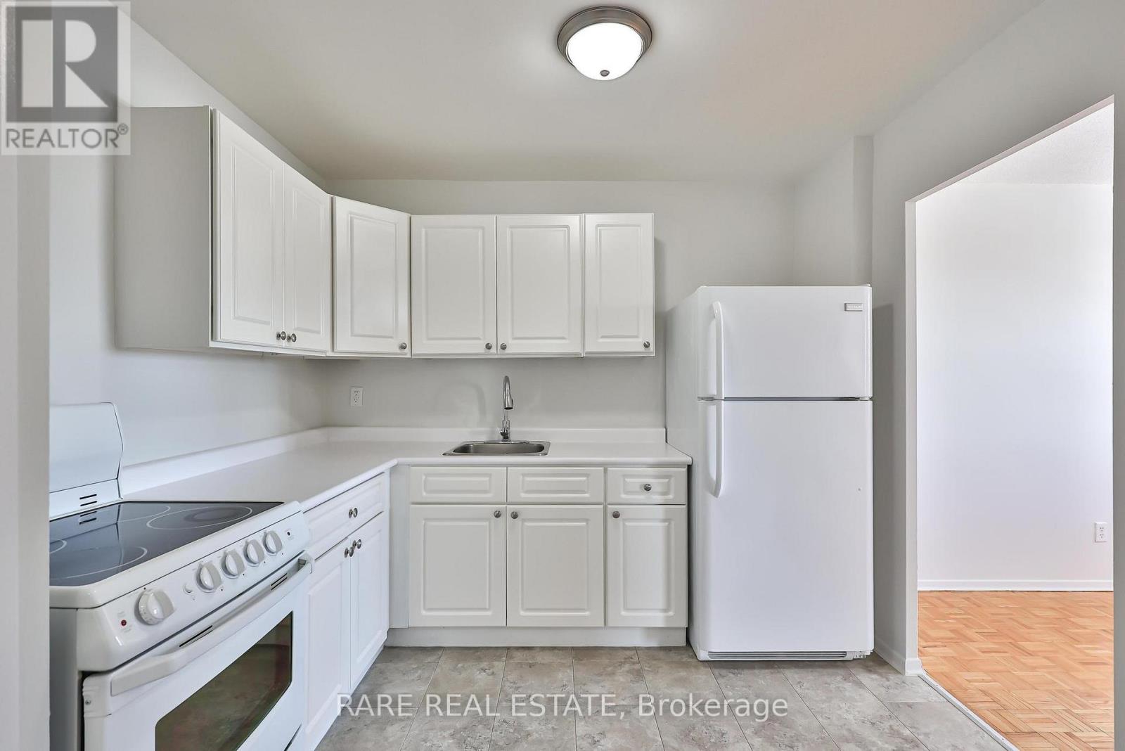 305 - 49 Wellington Street, Port Hope, Ontario  L1A 2M5 - Photo 4 - X12898320