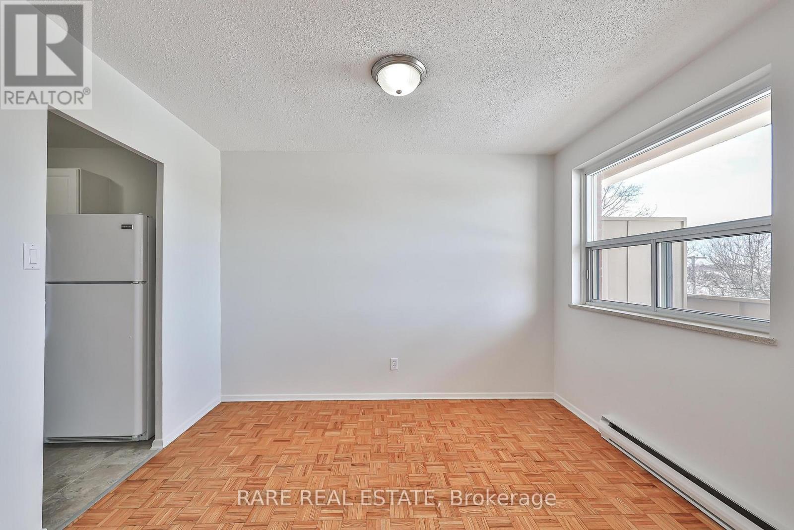 305 - 49 Wellington Street, Port Hope, Ontario  L1A 2M5 - Photo 9 - X12898320