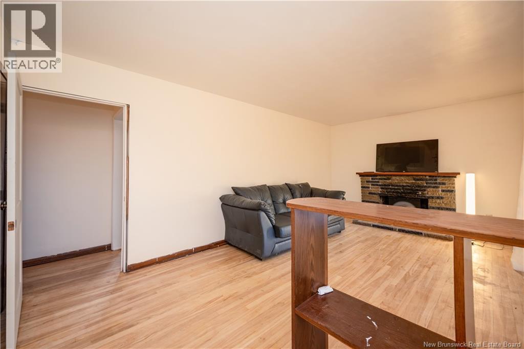 93 Seaman Street, Moncton, New Brunswick  E1A 4B5 - Photo 2 - NB131341