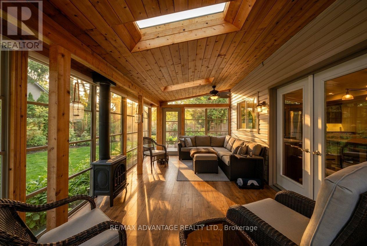 120 Edgehill Crescent, London North (North F), Ontario  N6G 2T4 - Photo 3 - X12898420