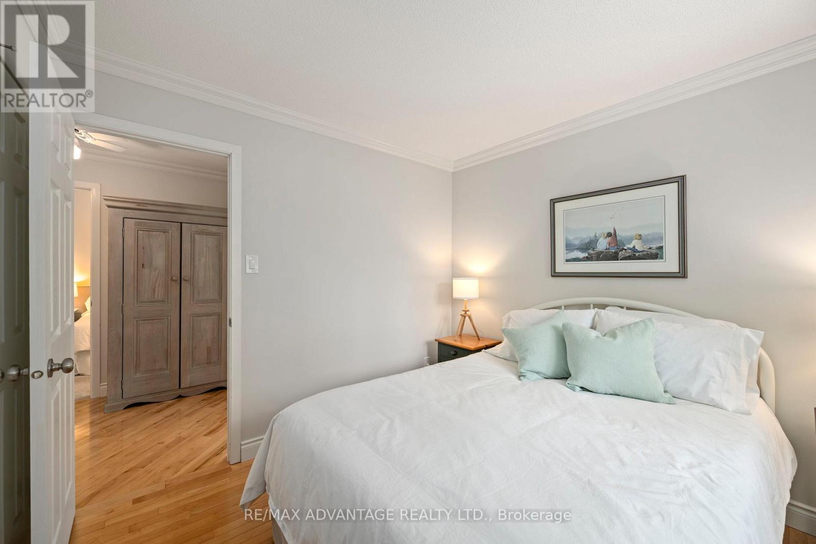 120 Edgehill Crescent, London North (North F), Ontario  N6G 2T4 - Photo 31 - X12898420